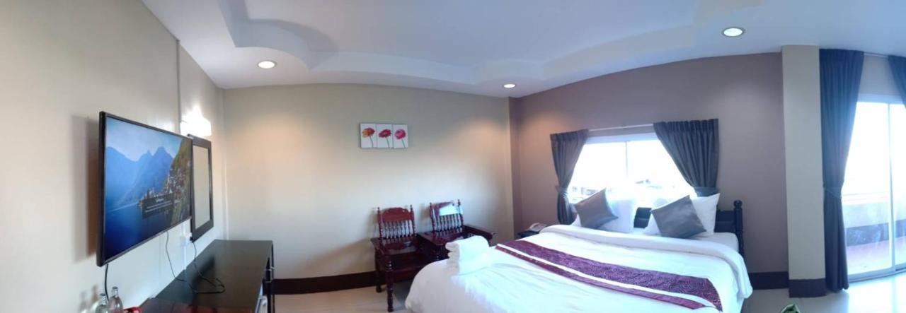 Submukda Phoomplace Hotel موكداهان المظهر الخارجي الصورة