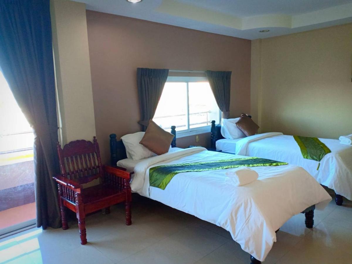 Submukda Phoomplace Hotel موكداهان المظهر الخارجي الصورة